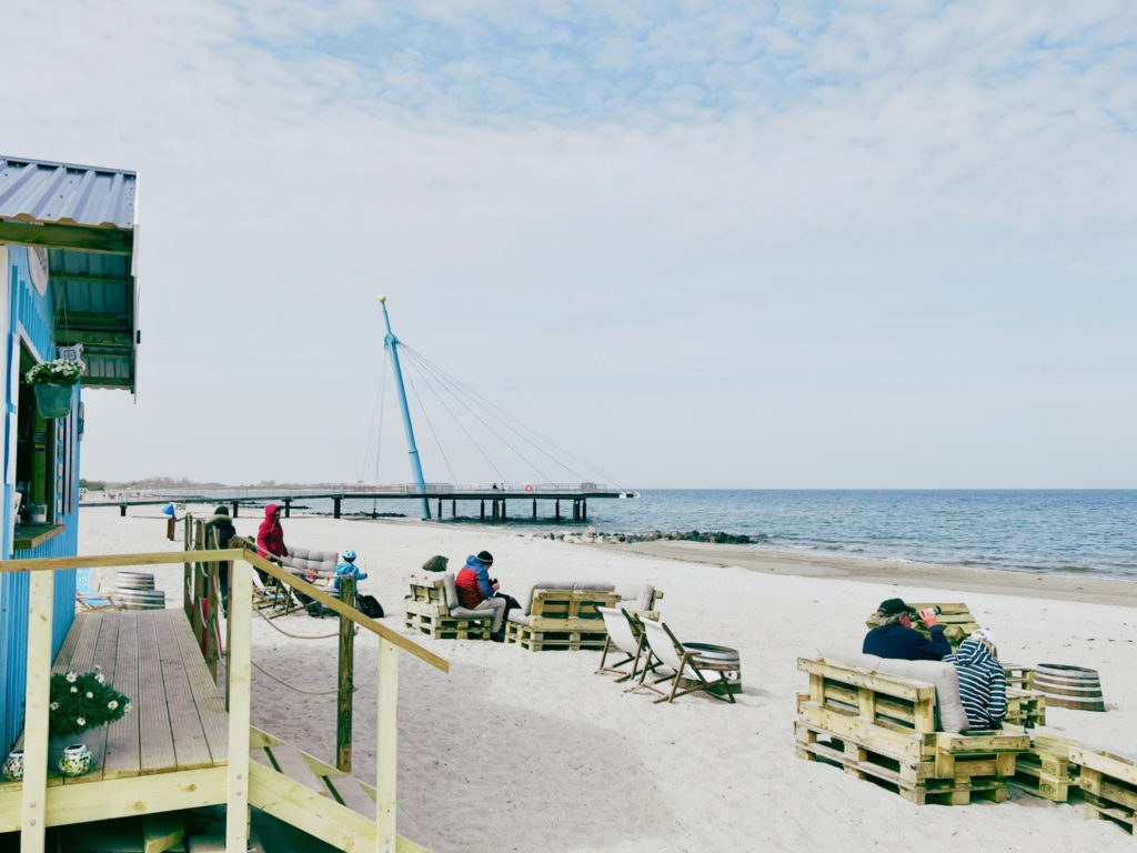 Flunderbar mit Blick auf die Flunder